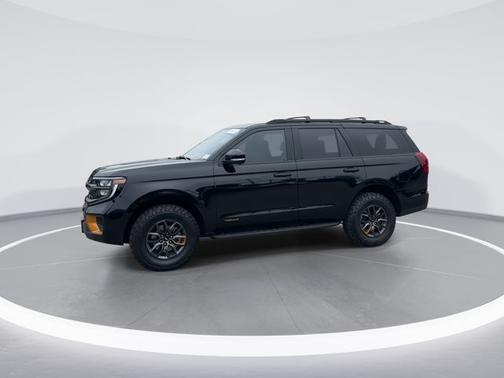 AGATE BLACK METALLIC 2025 Ford Expedition TREMOR