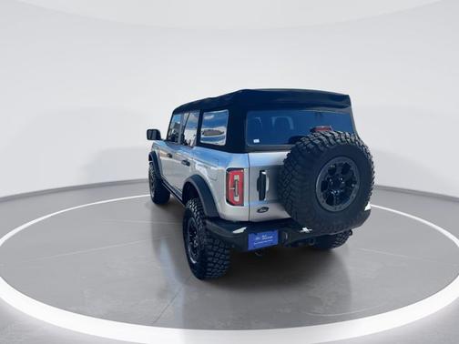 ICONIC SILVER METALLIC 2023 Ford Bronco