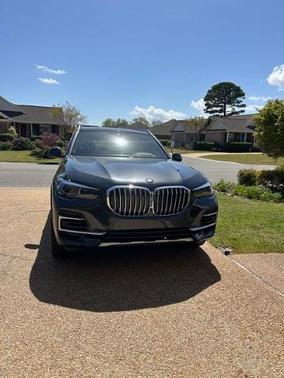 Gray 2023 BMW X5 XDRIVE40I
