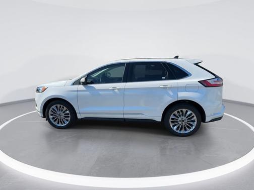 STAR WHITE 2024 Ford Edge TITANIUM