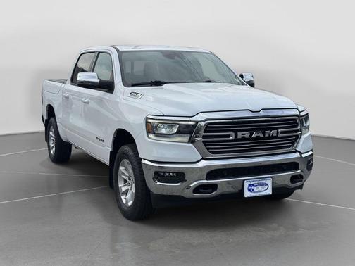 Bright White Clearcoat 2023 RAM 1500 Laramie