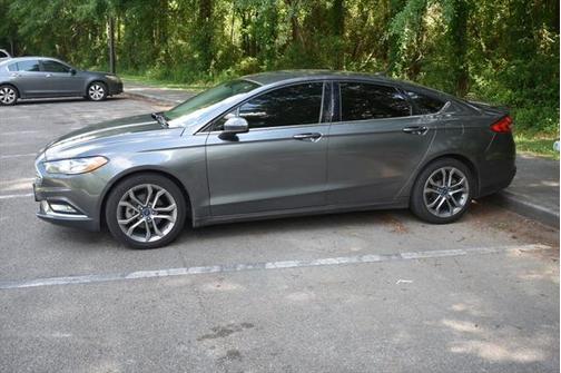 2017 Ford Fusion Hybrid SE