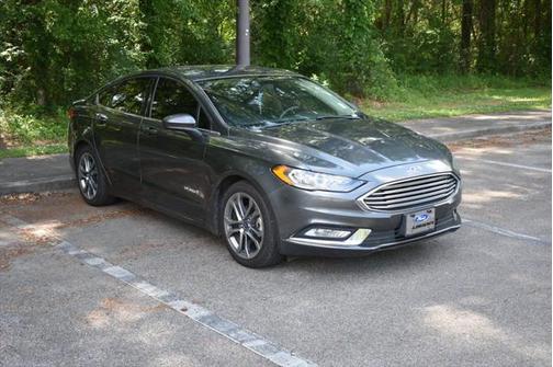 2017 Ford Fusion Hybrid SE