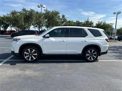 2025 Honda Pilot Touring 8-Passenger