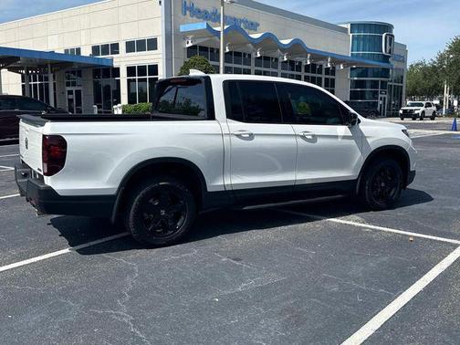Platinum White 2023 Honda Ridgeline Black