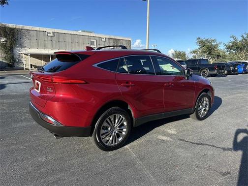 2022 Toyota Venza XLE