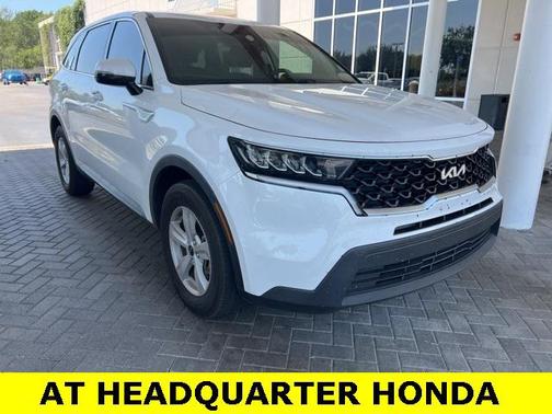 2022 Kia Sorento LX