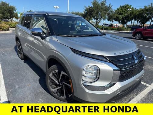 2022 Mitsubishi Outlander ES