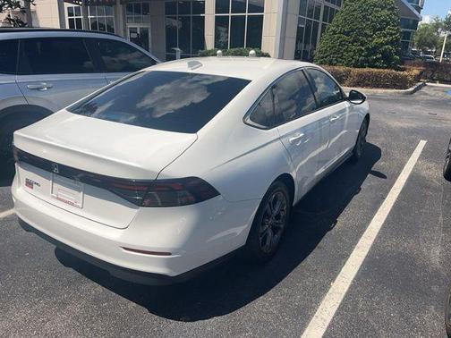 Platinum White Pearl 2024 Honda Accord EX