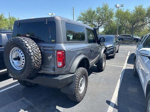 Azure Gray Metallic Tri-Coat 2023 Ford Bronco Base