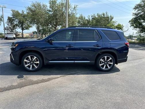 2025 Honda Pilot Touring 8-Passenger
