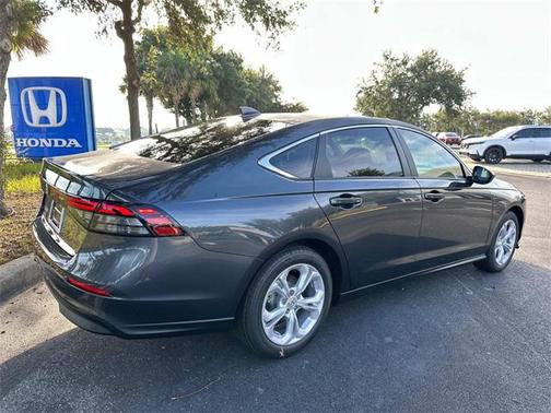 2025 Honda Accord LX 1.5T