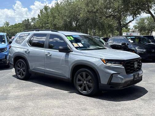 Diffused Sky Pearl 2023 Honda Pilot Sport