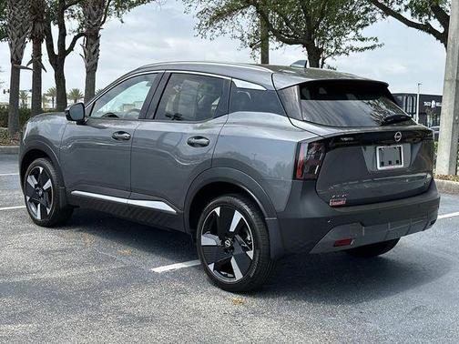 Gun Metallic 2025 Nissan Kicks SR