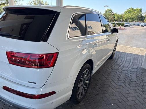 2019 Audi Q7 45 Premium Plus