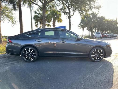 2025 Honda Accord Hybrid Touring