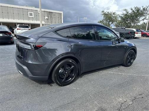 2026 Tesla Model Y Long Range