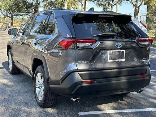 2021 Toyota RAV4 Hybrid XLE
