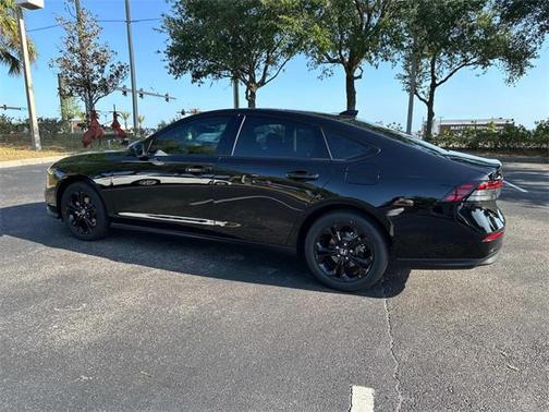 2025 Honda Accord Sport SE 1.5T