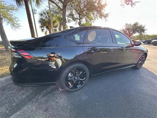 2025 Honda Accord Sport SE 1.5T