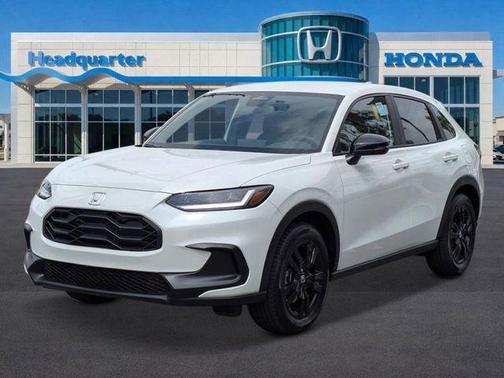 Platinum White 2027 Honda HR-V Sport