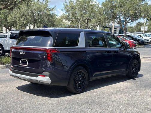 Deep Chroma Blue 2025 Kia Carnival LXS