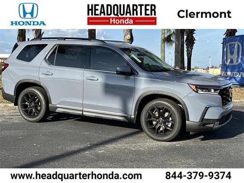 2025 Honda Pilot Touring 8-Passenger