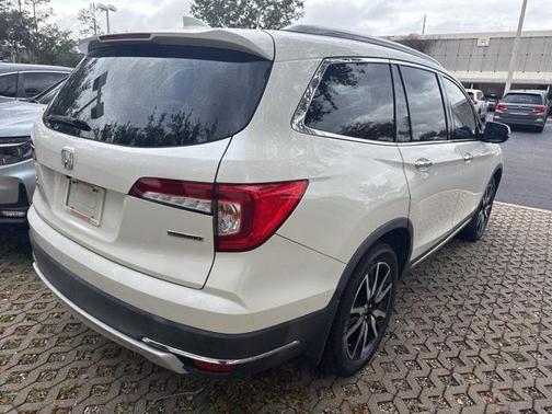 2019 Honda Pilot Touring 8-Passenger