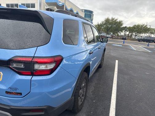2023 Honda Pilot TrailSport