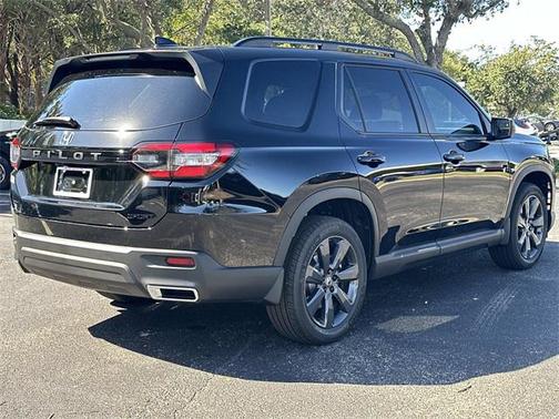 2025 Honda Pilot Sport