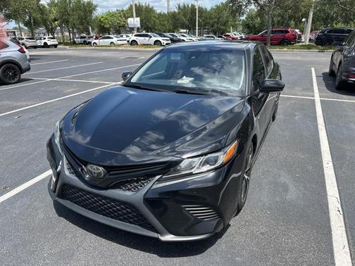2018 Toyota Camry SE