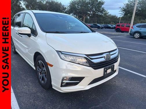 Diamond White Pearl 2019 Honda Odyssey Touring