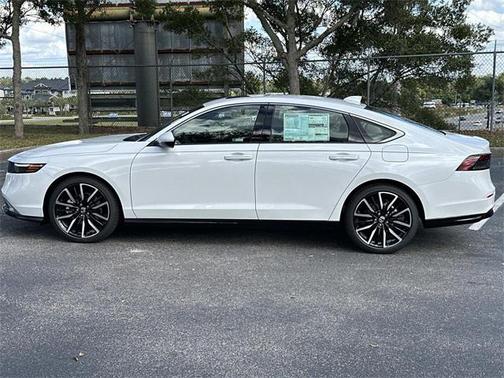 2025 Honda Accord Hybrid Touring