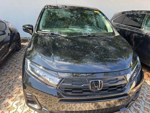 Crystal Black Pearl 2025 Honda Odyssey EX-L