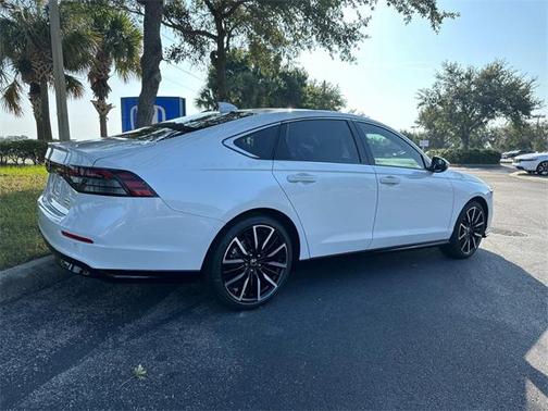 2025 Honda Accord Hybrid Touring