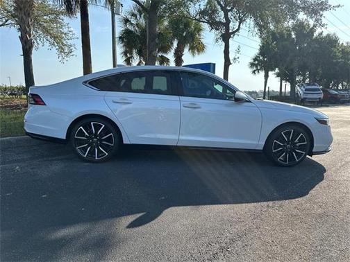 2025 Honda Accord Hybrid Touring