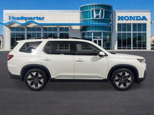 Platinum White 2026 Honda Pilot Elite