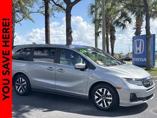 Sonic Gray Pearl 2025 Honda Odyssey EX-L