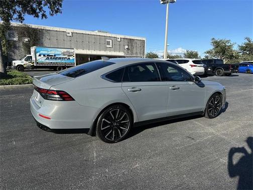 2023 Honda Accord Hybrid Touring