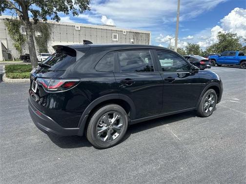 2026 Honda HR-V LX