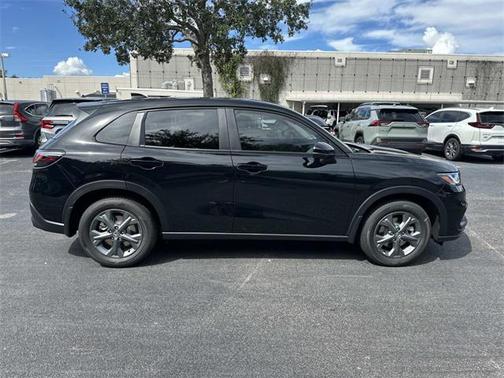 2026 Honda HR-V LX