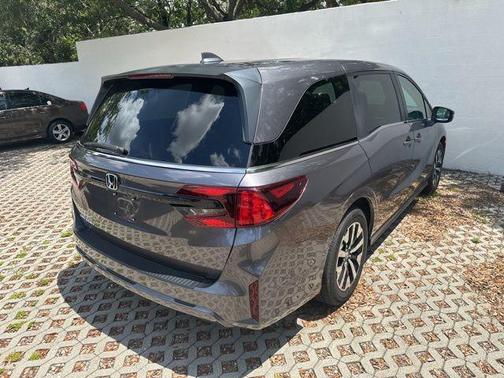 Modern Steel Metallic 2026 Honda Odyssey EX-L