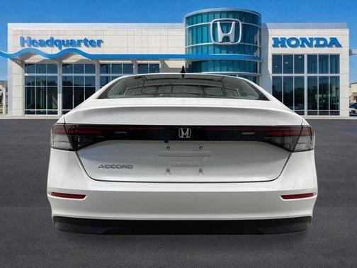 Platinum White 2026 Honda Accord SE