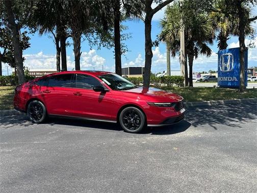 2025 Honda Accord Sport SE 1.5T