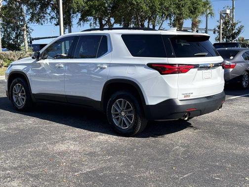 Summit White 2023 Chevrolet Traverse LT