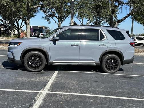2025 Honda Pilot Touring 8-Passenger