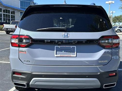 2025 Honda Pilot Touring 8-Passenger