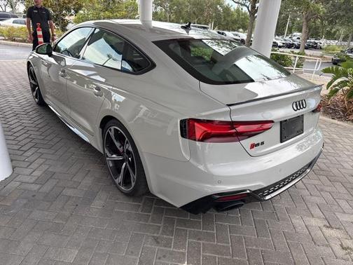 2022 Audi RS 5 2.9T