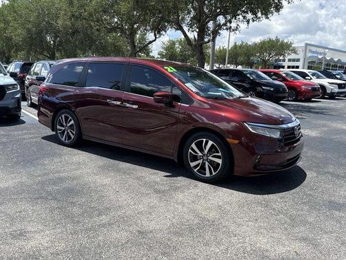 Deep Scarlet Pearl 2021 Honda Odyssey Touring