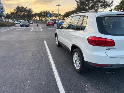 2017 Volkswagen Tiguan Limited 2.0T